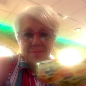 Meet your Posher, Paula